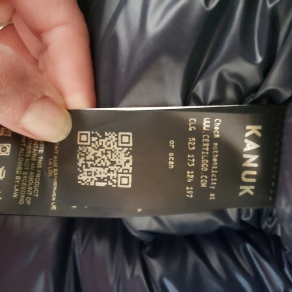 Kanuk Moma Winter Jacket - Picture 10 of 12